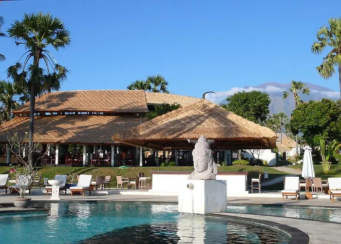 Siddhartha Oceanfront & Bali 4*