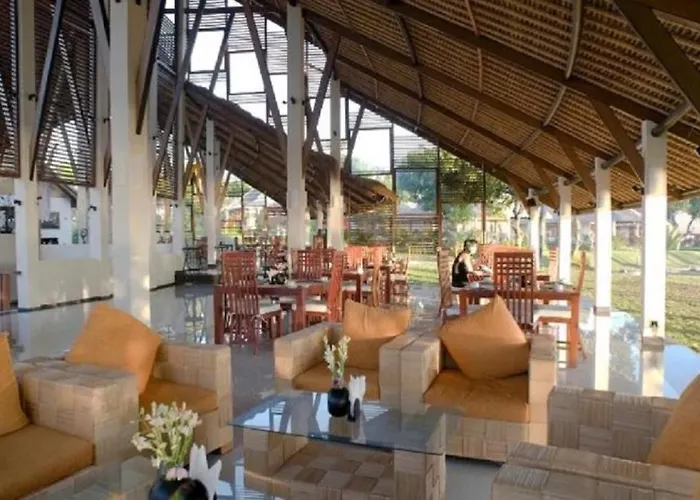 Siddhartha Oceanfront & Bali منتجع 4*