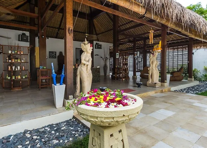 Siddhartha Oceanfront & Bali 4*