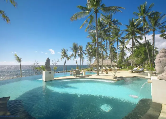Siddhartha Oceanfront & Bali 4*