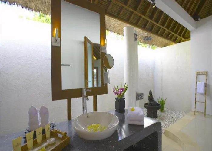 Siddhartha Oceanfront & Bali
